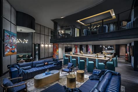 the hardwood suite at the palms